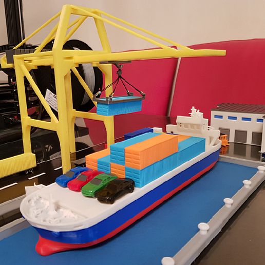 Untitled-3 copy.jpg Container Port scale model ( maquette )